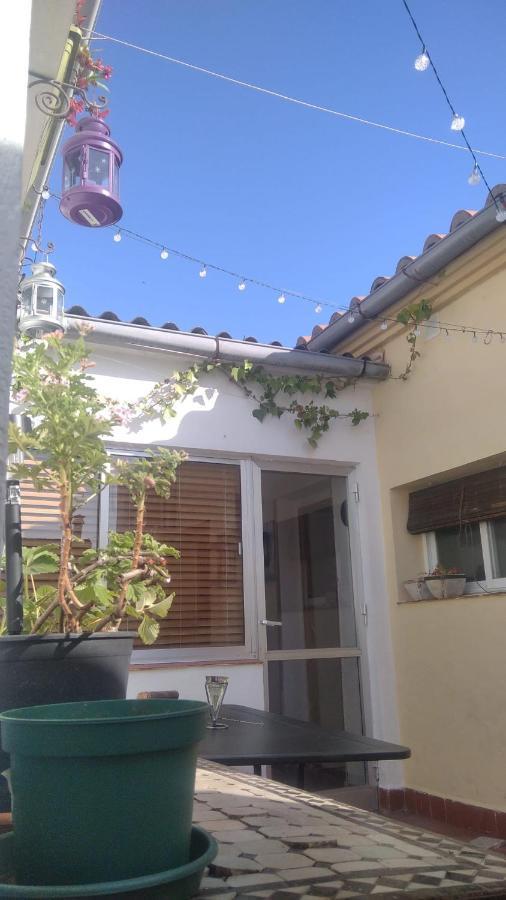 Naturalia: La Casita Con Patio กาเซเรส ภายนอก รูปภาพ